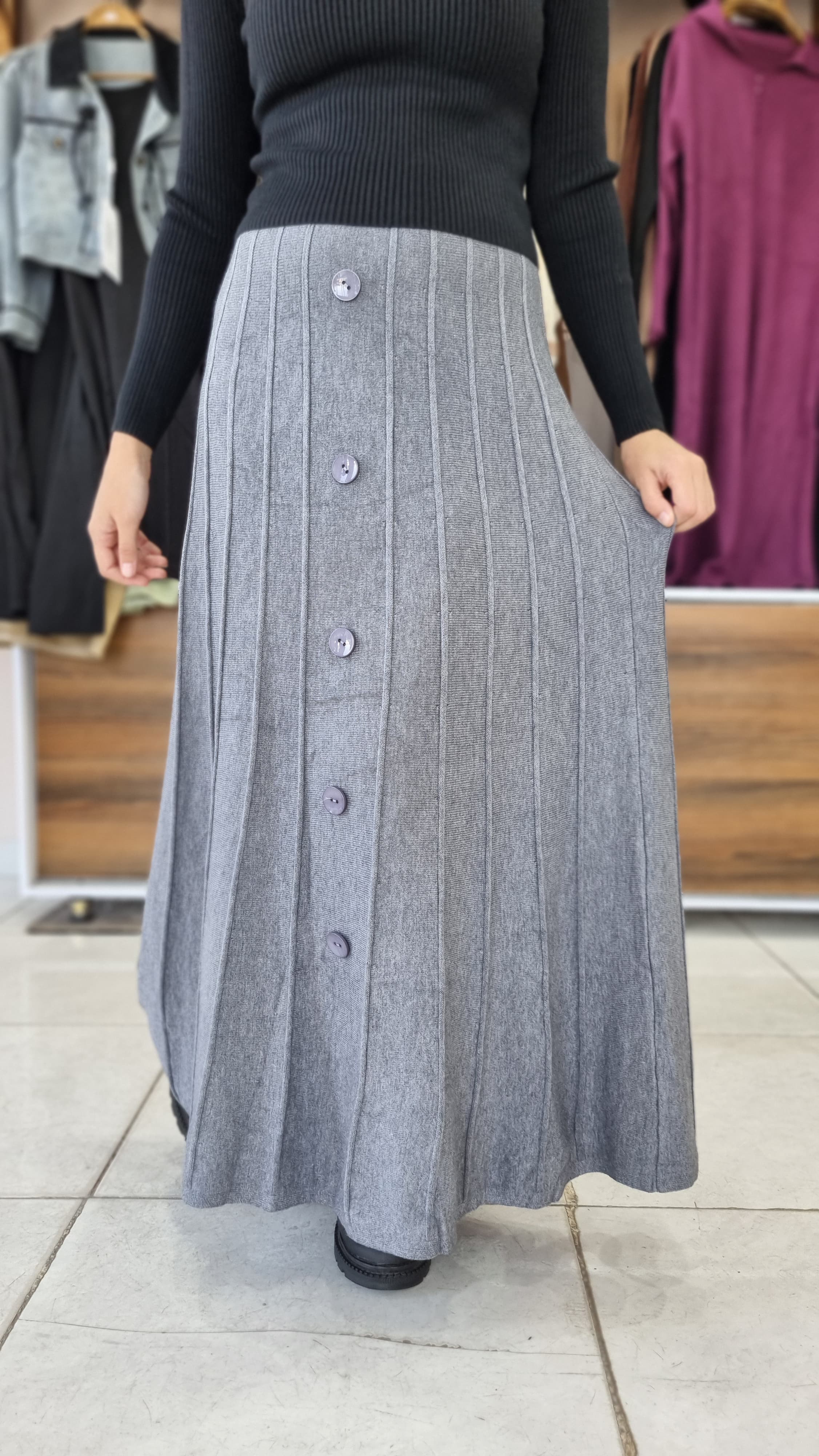 دامن بافت جلو دکمه‌